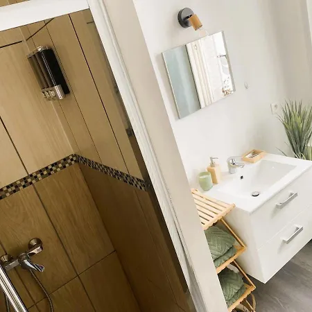 Spacious Home-style Нанси