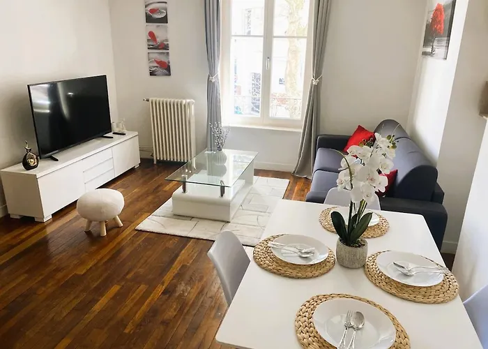 Spacious Home-style Apartment *