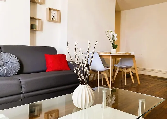 Spacious Home-style *